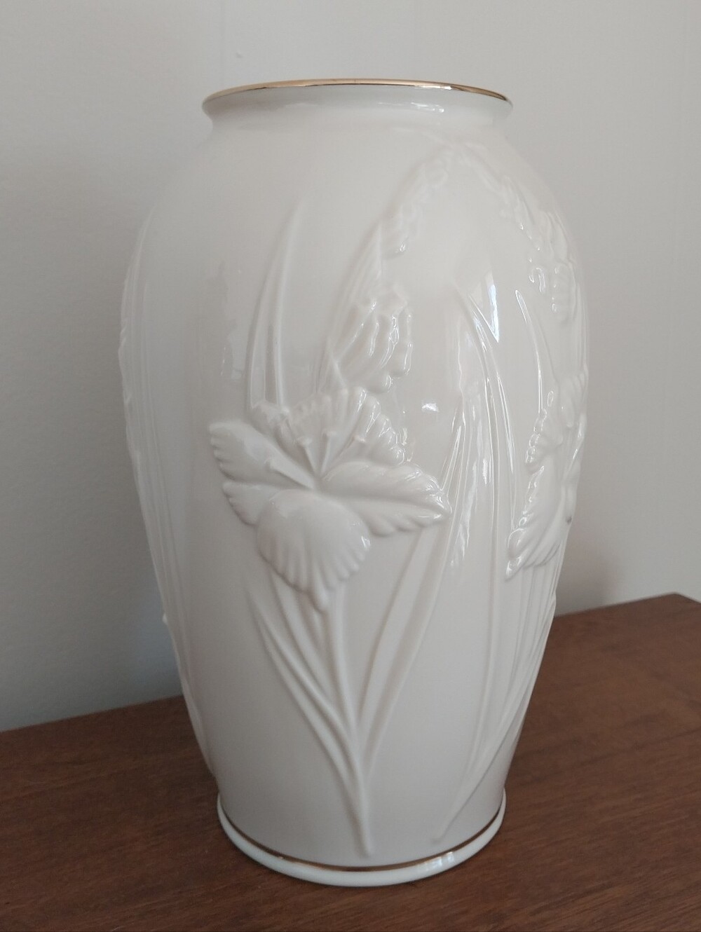 Lenox Masterpiece Collection Vase